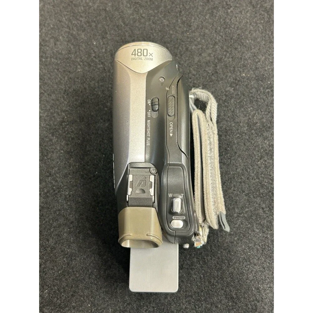 Sony Handycam DCR-DVD 203 DVD Camcorder 12x Optical Zoom with Accesories B-17